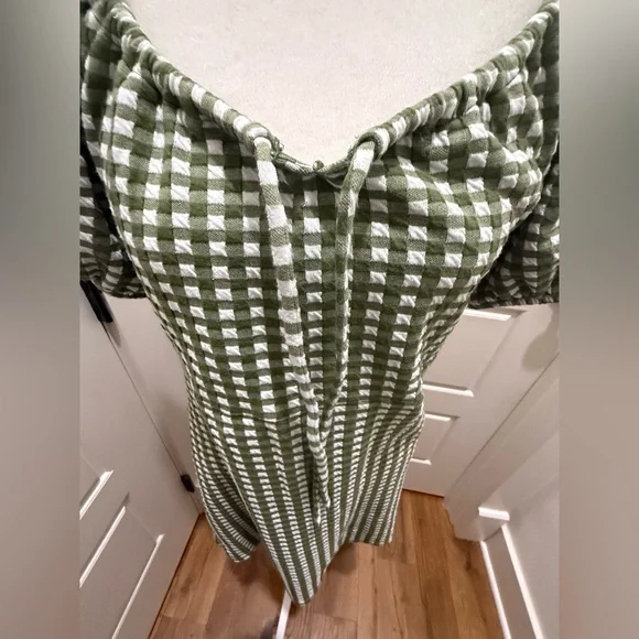 Madewell. Jacquard Puff-Sleeve Mini Dress in Faded Palm Gingham Check. Medium. - Picture 11 of 14